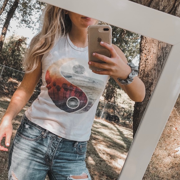 Brandy Melville Tops - Brandy Melville Yin Yang Muscle Shirt